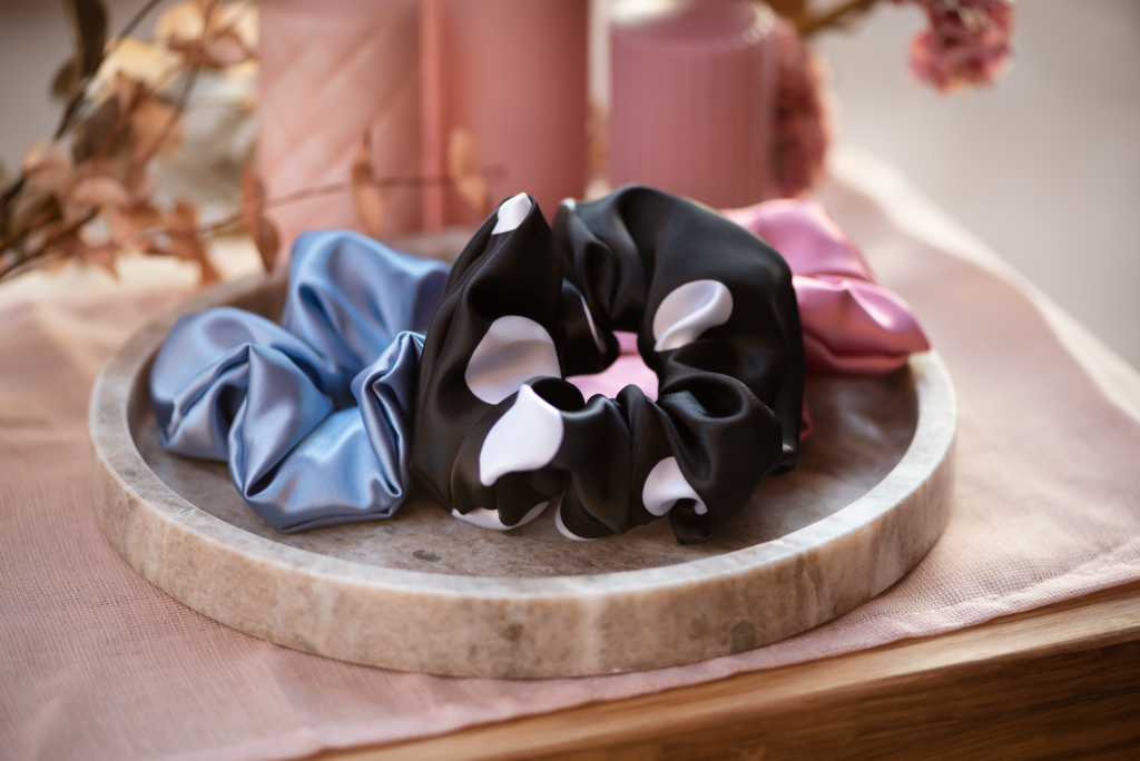 Scrunchie gumica za kosu